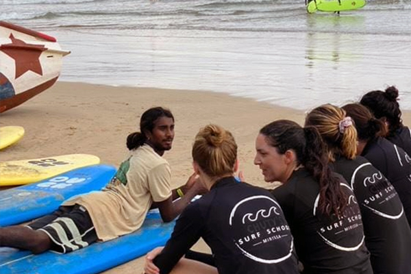 intermediate surf lesson